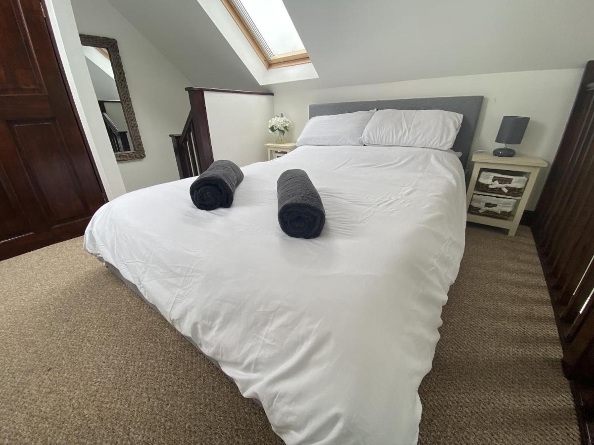 Holiday home The Stables - Detached With Private Garden & Hot Tub St Austell