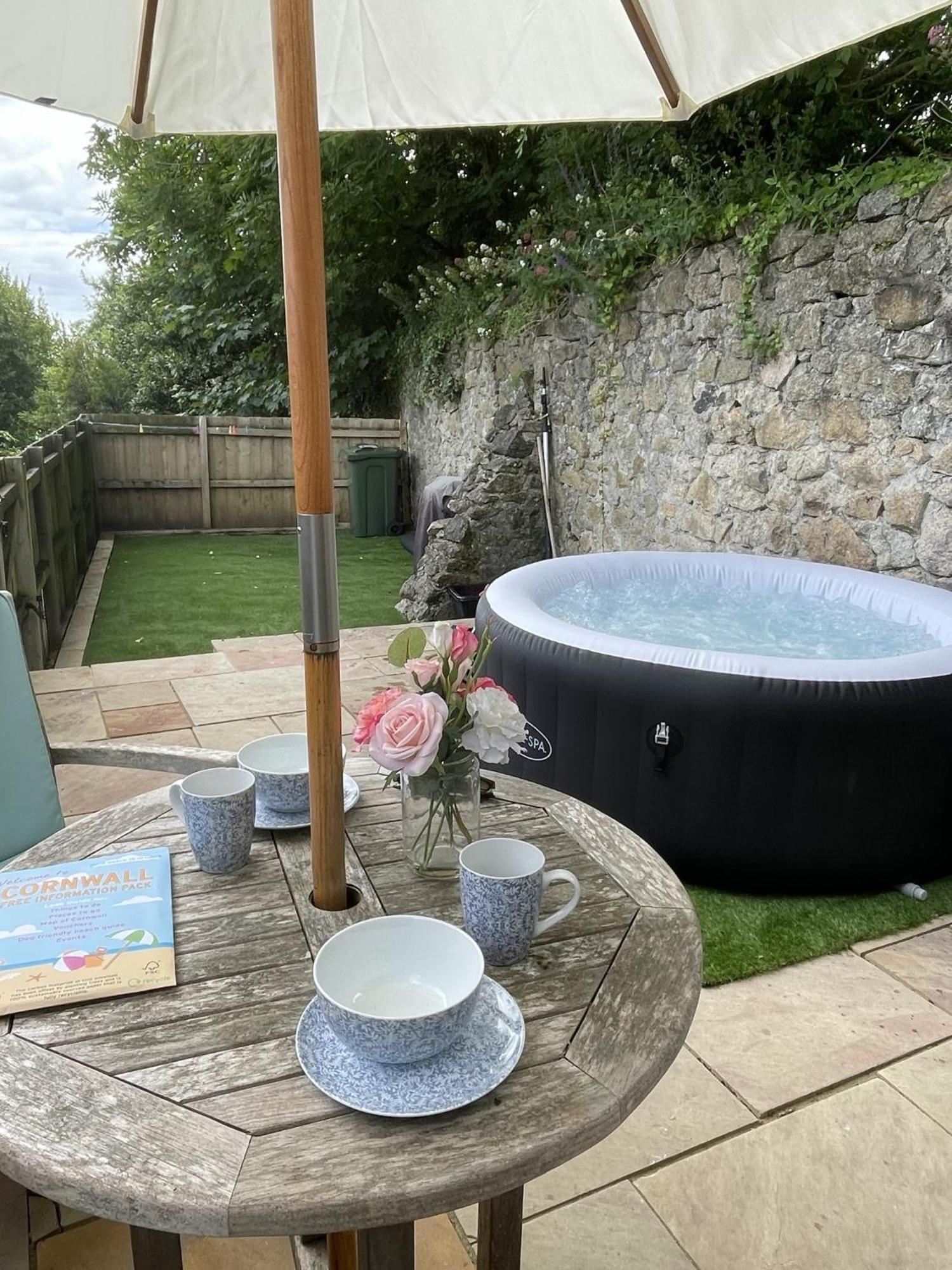 The Stables - Detached With Private Garden & Hot Tub Holiday home